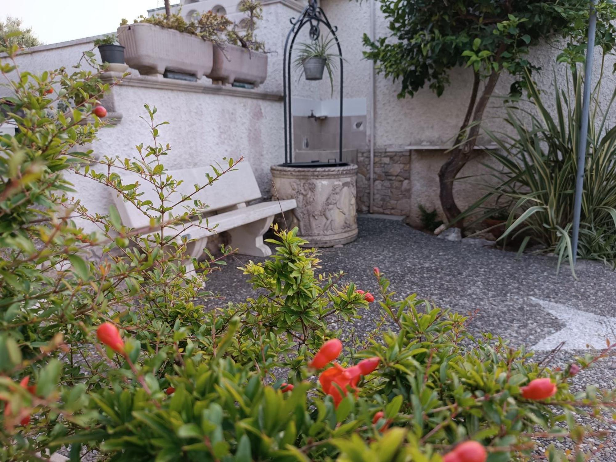 Il Giardino Di Sofia Charm And Comfort Apartment Torre dell'Orso Dış mekan fotoğraf